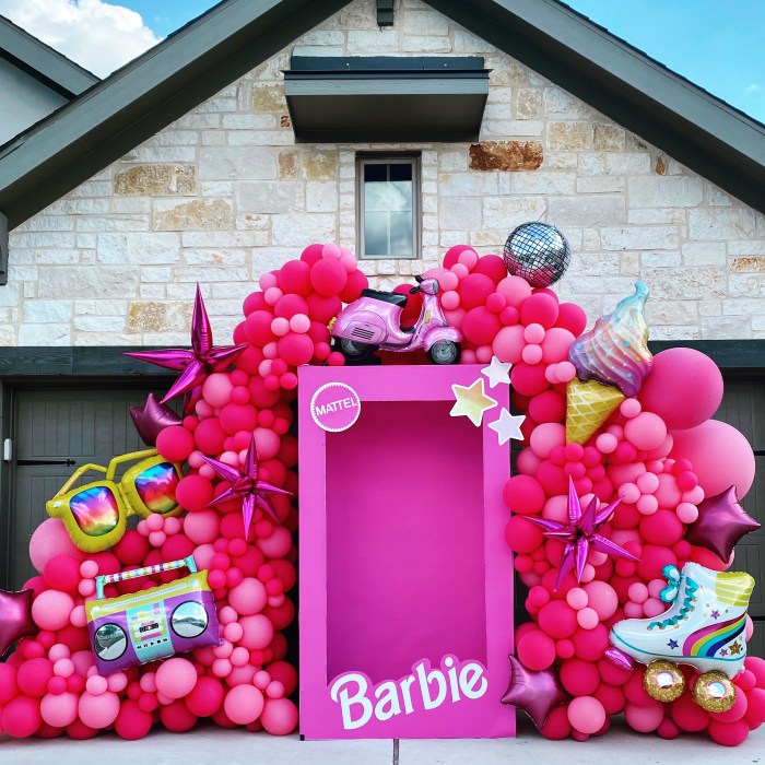 Barbie themed birthday party decoration