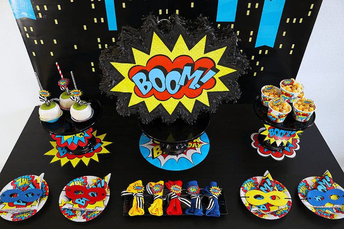 Superhero birthday party decoration